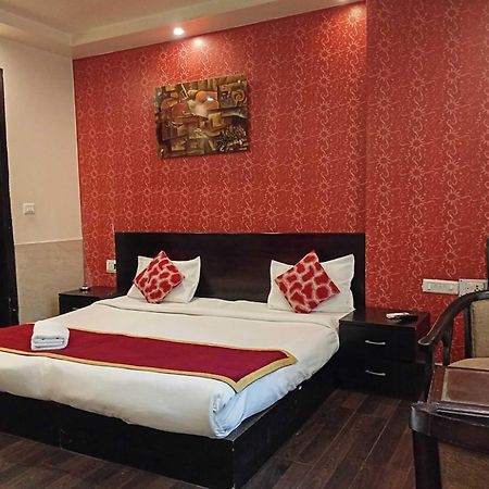 Paschim Vihar Delhi (National Capital Territory of India) Exterior foto