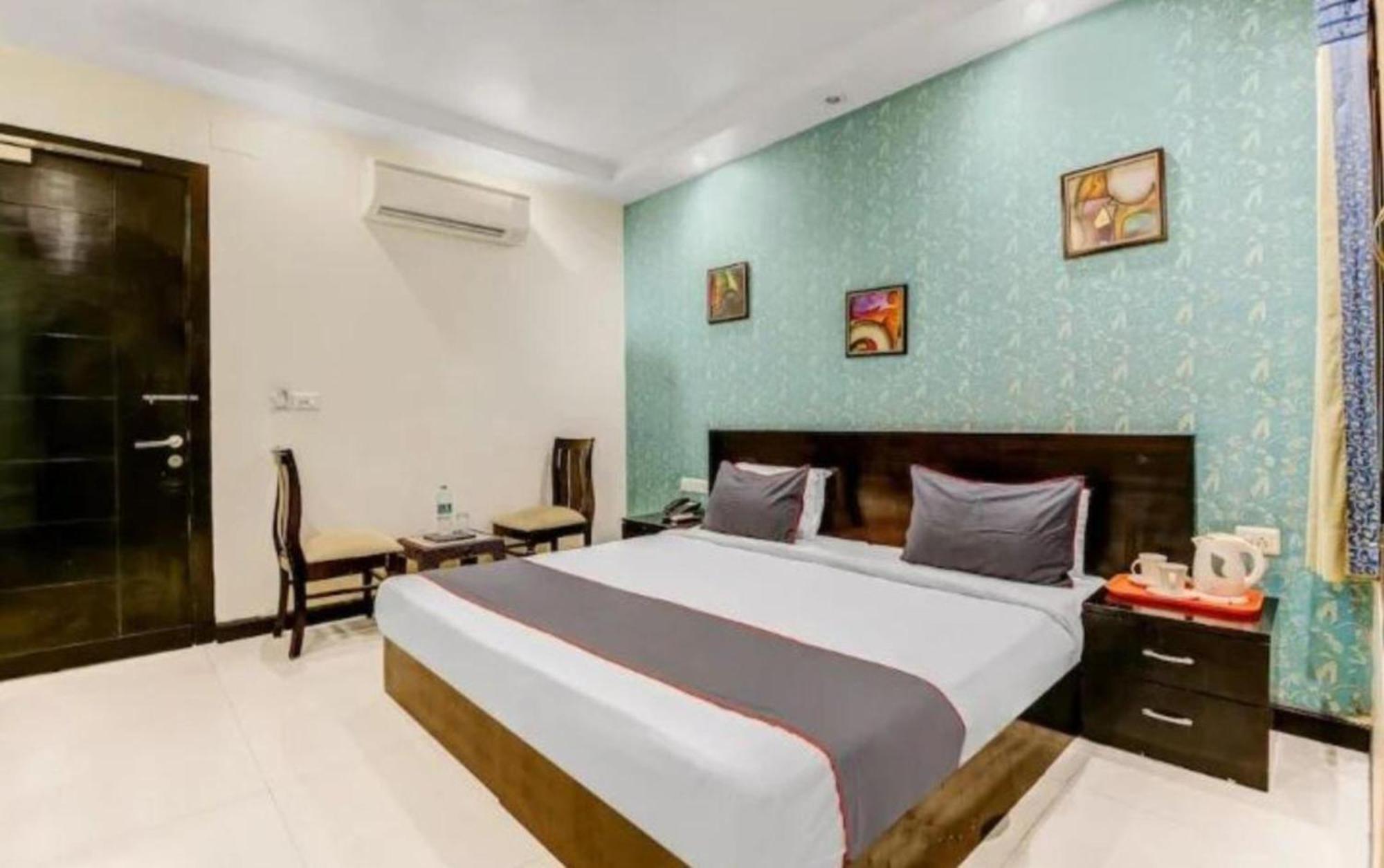 Paschim Vihar Delhi (National Capital Territory of India) Exterior foto