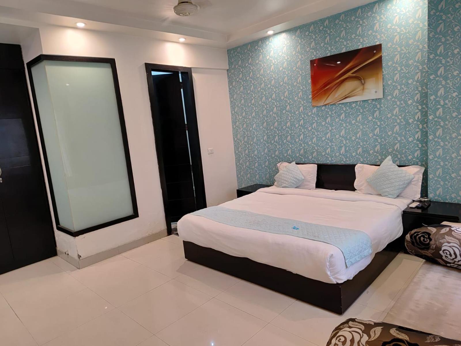 Paschim Vihar Delhi (National Capital Territory of India) Exterior foto